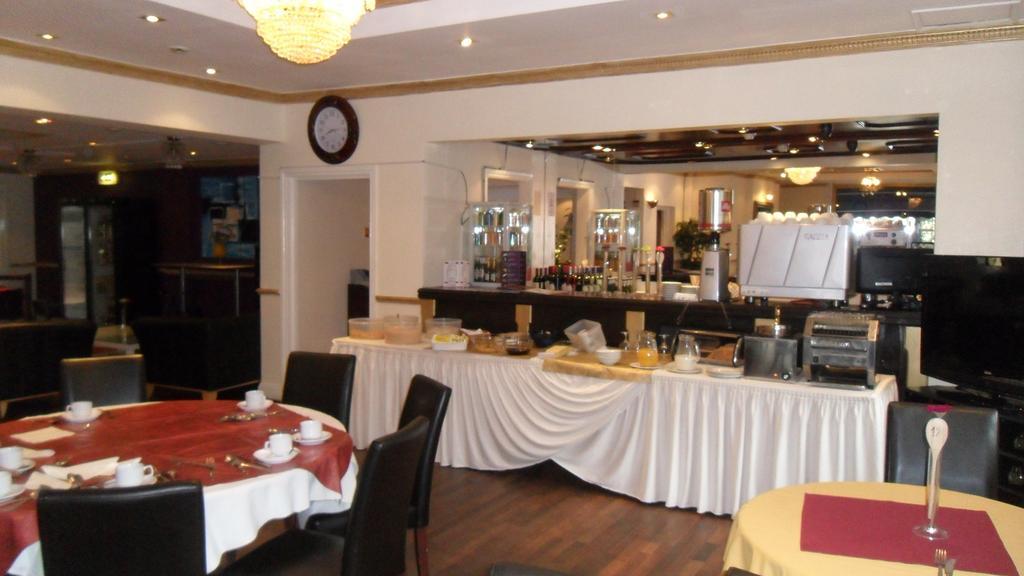 Skyways Hotel Σλόουθ Εξωτερικό φωτογραφία