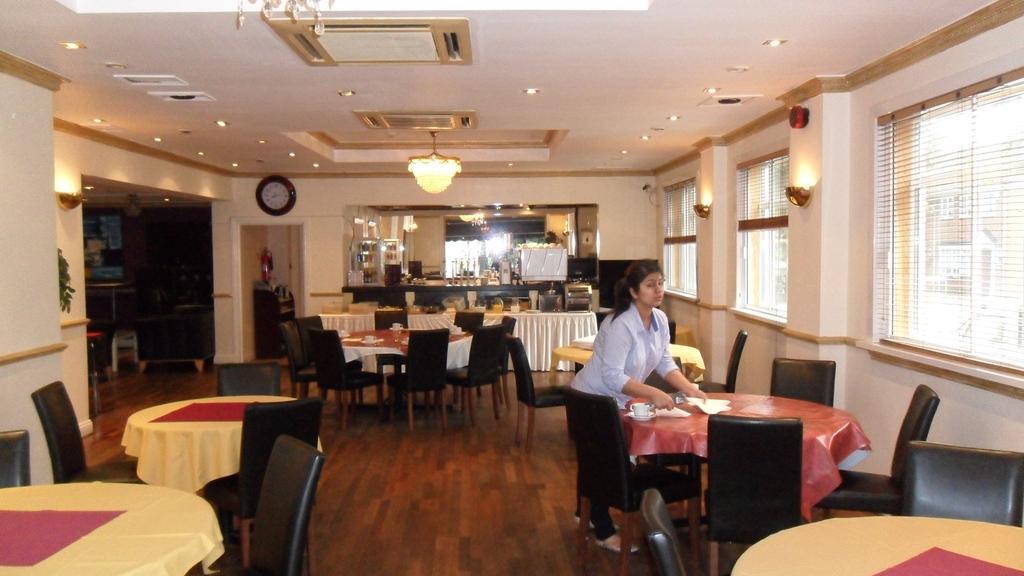 Skyways Hotel Σλόουθ Εξωτερικό φωτογραφία