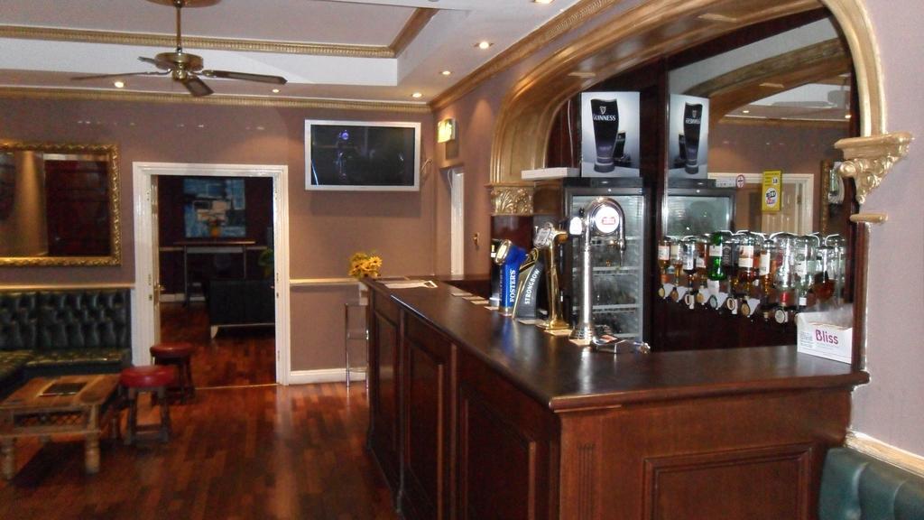 Skyways Hotel Σλόουθ Εξωτερικό φωτογραφία