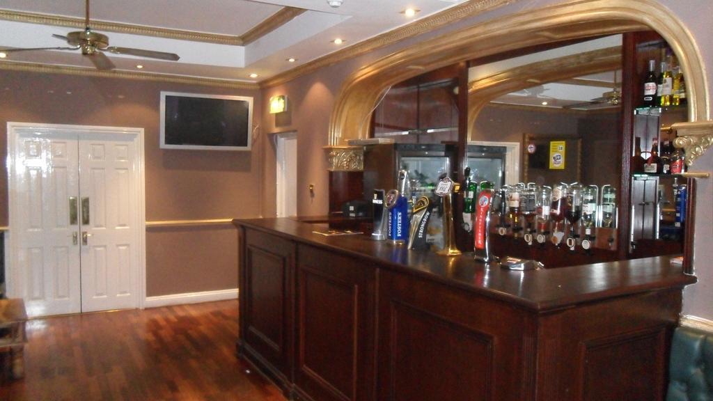 Skyways Hotel Σλόουθ Εξωτερικό φωτογραφία